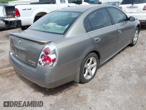 2006 Nissan Altima SE z VIN 1N4BL11D46N322200, wystawiony jako IAAI lot #42131619 z przebiegiem 248 538 mil mil oraz . Historia ofert i sprzedaży dostępna na DreamBid. Obrazek 4.
