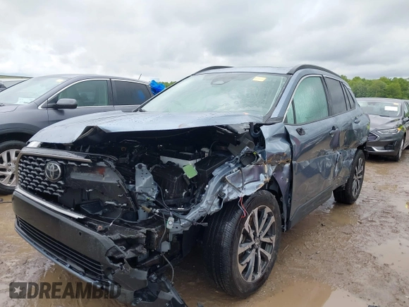 2023 Toyota Corolla Cross XLE с VIN 7MUDAAAG4PV062515, выставлен на аукционе IAAI как лот 42323389 с пробегом 30 092 миль миль и . История ставок и продаж доступна на DreamBid. Изображение 2.
