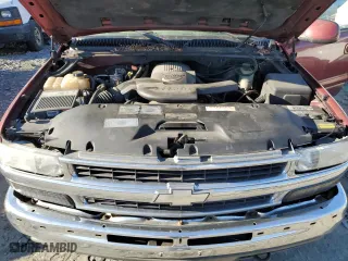 2002 Chevrolet Tahoe LT with VIN 1GNEK13Z02J300108, listed as a Copart auction lot 82101194 with 310,703 mi miles and Clean Title. Bid and sale history available at carsss.com. Image 12.