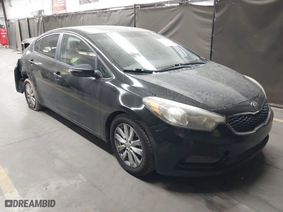 2015 Kia Forte LX with VIN KNAFX4A61F5383407, listed as a IAAI auction lot 41982875 with 226,498 mi miles. Bid and sale history available at carsss.com. Image 1.