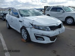2015 Kia Optima EX z VIN 5XXGN4A70FG514151, wystawiony jako IAAI lot #41746671 z przebiegiem 126 597 mil mil oraz . Historia ofert i sprzedaży dostępna na DreamBid. Obrazek 1.