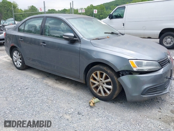 2012 Volkswagen Jetta SE with VIN 3VWDX7AJ6CM325280, listed as a IAAI auction lot 42634898 with 215,384 mi miles and . Bid and sale history available at DreamBid. Image 1.