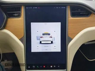 2020 Tesla Model X Long Range with VIN 5YJXCDE26LF238982, listed as a IAAI auction lot 42100220 with 44,804 mi miles. Bid and sale history available at carsss.com. Image 19.
