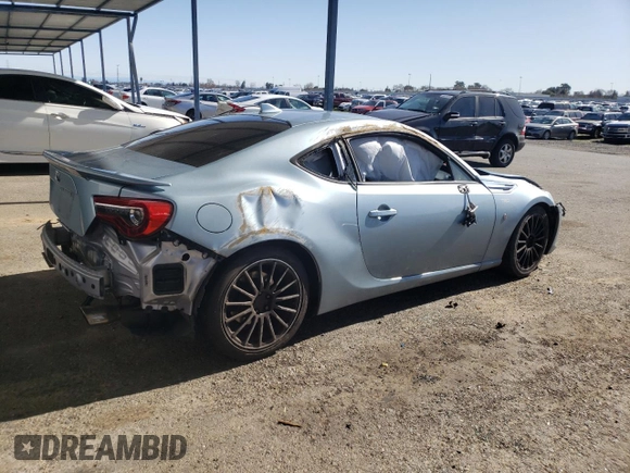 2020 Toyota 86 с VIN JF1ZNAA12L8751795, выставлен на аукционе Copart как лот 44229985 с пробегом 54 427 миль миль и Списание • Salvage title. История ставок и продаж доступна на DreamBid. Изображение 3.