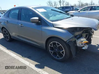 2012 Ford Focus SE with VIN 1FAHP3F25CL335319, listed as a IAAI auction lot 42079047 with 173,443 mi miles. Bid and sale history available at carsss.com. Image 1.