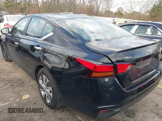 2024 Nissan Altima 2.5 S with VIN 1N4BL4BV7RN402426, listed as a IAAI auction lot 41575496 with 7,255 mi miles. Bid and sale history available at carsss.com. Image 3.
