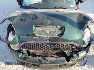 2014 MINI Clubman S z VIN WMWZG3C55ET800310, wystawiony jako Copart lot #74800274 z przebiegiem 97 378 mil mil oraz Szkoda całkowita • Salvage title. Historia ofert i sprzedaży dostępna na DreamBid. Obrazek 13.