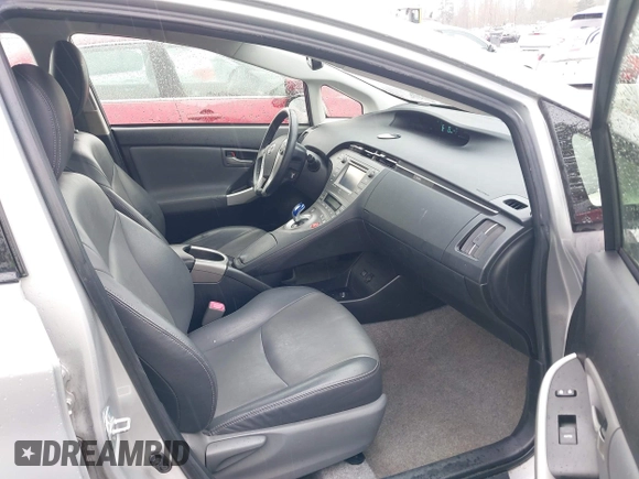 2013 Toyota Prius One with VIN JTDKN3DU4D5632615, listed as a IAAI auction lot 41891185 with 93,945 mi miles. Bid and sale history available at carsss.com. Image 5.