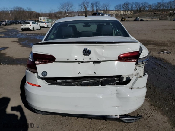 2020 Volkswagen Passat 2.0T R-Line with VIN 1VWMA7A3XLC017677, listed as a Copart auction lot 50916475 with 29,665 mi miles and Salvage Title. Bid and sale history available at carsss.com. Image 6.