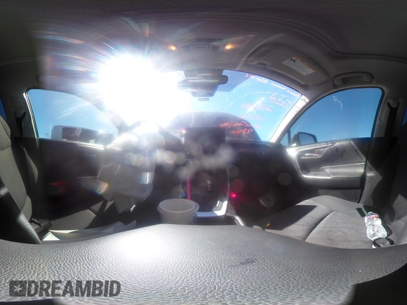 2019 Toyota RAV4 XLE with VIN JTMW1RFV4KD009844, listed as a IAAI auction lot 41688092 with 86,241 mi miles. Bid and sale history available at carsss.com. Image 20.