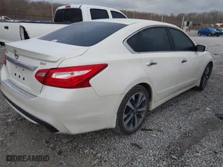 2016 Nissan Altima 2.5 SL with VIN 1N4AL3AP2GC290863, listed as a IAAI auction lot 41780733 with 133,280 mi miles. Bid and sale history available at carsss.com. Image 4.