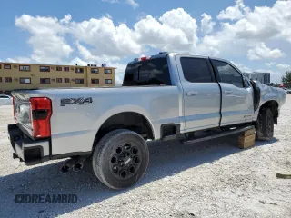 2023 Ford F-250 XL z VIN 1FT8W2BT7PEE14071, wystawiony jako Copart lot #59702995 z przebiegiem 50 527 mil mil oraz Nie do naprawy • Non repairable. Historia ofert i sprzedaży dostępna na DreamBid. Obrazek 3.