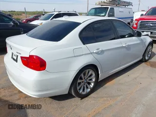 2011 BMW 3 Series 328i с VIN WBAPH7C54BE682973, выставлен на аукционе IAAI как лот 42235227 с пробегом 141 576 миль миль и . История ставок и продаж доступна на DreamBid. Изображение 4.