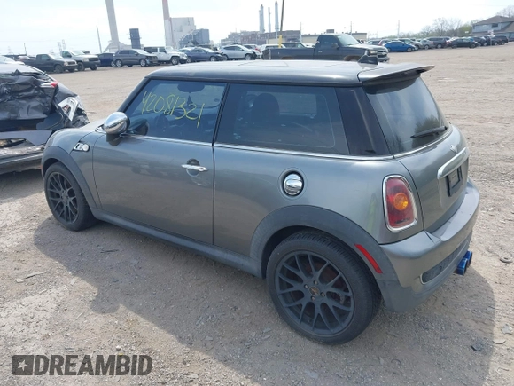 2007 MINI Hardtop S with VIN WMWMF73567TT82315, listed as a IAAI auction lot 42081321 with 123,072 mi miles and . Bid and sale history available at DreamBid. Image 3.