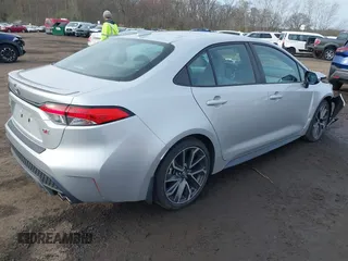2022 Toyota Corolla SE with VIN 5YFS4MCE2NP108810, listed as a IAAI auction lot 41996376 with 45,701 mi miles and . Bid and sale history available at DreamBid. Image 4.
