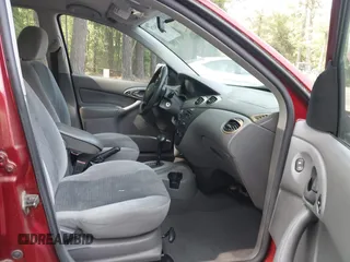 2003 Ford Focus SE Fleet с VIN 1FAFP36333W157750, выставлен на аукционе IAAI как лот 42418479 с пробегом 73 273 миль миль и . История ставок и продаж доступна на DreamBid. Изображение 5.