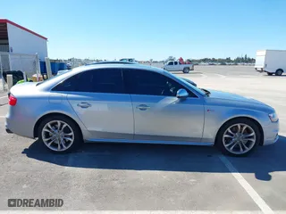 2015 Audi S4 Premium Plus with VIN WAUBGAFL2FA120068, listed as a IAAI auction lot 39620158 with 122,494 mi miles. Bid and sale history available at carsss.com. Image 13.