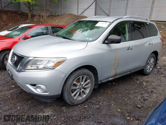 2014 Nissan Pathfinder Platinum with VIN 5N1AR2MM8EC695848, listed as a IAAI auction lot 42131526 with 154,227 mi miles and . Bid and sale history available at DreamBid. Image 2.