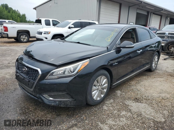 2017 Hyundai Sonata Hybrid SE with VIN KMHE24L19HA047623, listed as a Copart auction lot 62664743 with 162,433 mi miles. Bid and sale history available at carsss.com. Image 1.