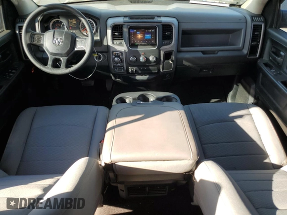 2018 Ram 1500 Tradesman z VIN 1C6RR7ST7JS102633, wystawiony jako Copart lot #72438884 z przebiegiem 84 725 mil mil oraz Szkoda całkowita • Salvage title. Historia ofert i sprzedaży dostępna na DreamBid. Obrazek 8.
