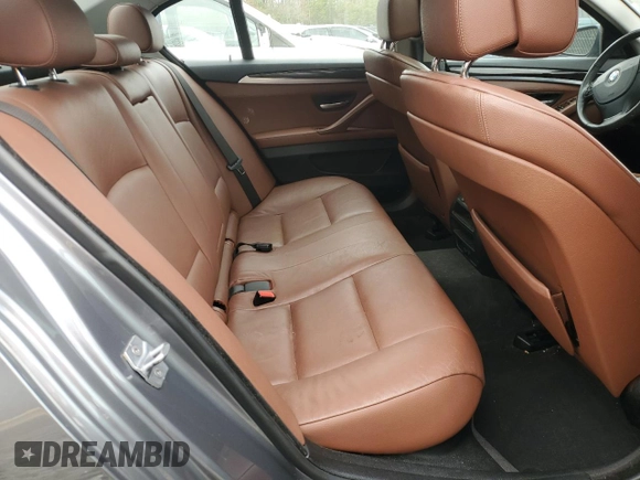 2013 BMW 5 Series 528i xDrive z VIN WBAXH5C55DD115085, wystawiony jako Copart lot #51381515 z przebiegiem 148 778 mil mil oraz Szkody całkowita. Historia ofert i sprzedaży dostępna na DreamBid. Obrazek 10.