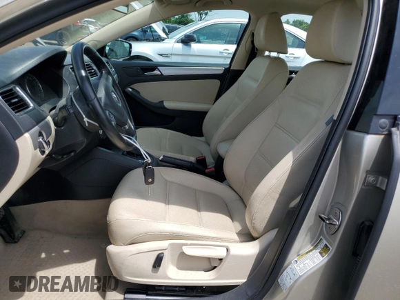 2013 Volkswagen Jetta SE z VIN 3VWDP7AJ6DM212821, wystawiony jako Copart lot #63791895 z przebiegiem 95 119 mil mil oraz Szkoda całkowita • Salvage title. Historia ofert i sprzedaży dostępna na DreamBid. Obrazek 7.