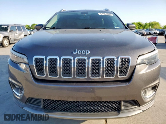 2019 Jeep Cherokee Limited z VIN 1C4PJLDB3KD275284, wystawiony jako Copart lot #51653855 z przebiegiem 124 079 mil mil oraz Czysty tytuł • Clean title. Historia ofert i sprzedaży dostępna na DreamBid. Obrazek 5.