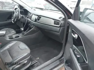 2017 Kia Niro Touring Launch Edition with VIN KNDCC3LC2H5078662, listed as a IAAI auction lot 41527692 with 100,269 mi miles. Bid and sale history available at carsss.com. Image 5.