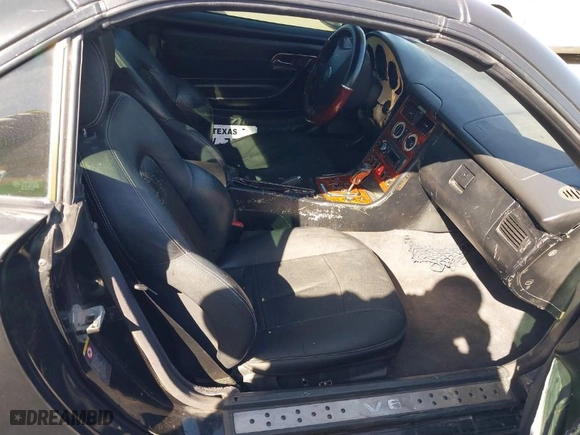 2001 Mercedes-Benz SLK-Class with VIN WDBKK65F61F215530, listed as a IAAI auction lot 41669348 with 1 mi miles. Bid and sale history available at carsss.com. Image 5.