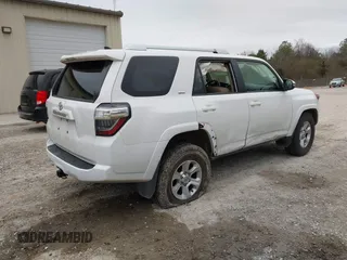 2017 Toyota 4Runner SR5 with VIN JTEZU5JR4H5153111, listed as a IAAI auction lot 41520352 with 114,705 mi miles and . Bid and sale history available at DreamBid. Image 4.