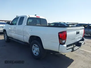 2019 Toyota Tacoma SR with VIN 5TFRX5GN3KX139213, listed as a IAAI auction lot 42261533 with 29,794 mi miles and . Bid and sale history available at DreamBid. Image 3.