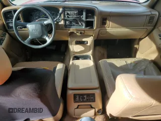 2000 GMC Yukon SLT with VIN 1GKEC13T3YJ141423, listed as a Copart auction lot 82344364 with 224,313 mi miles and Salvage Title. Bid and sale history available at carsss.com. Image 8.