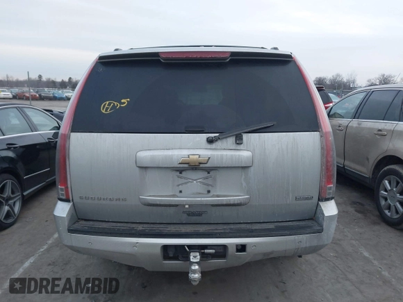 2011 Chevrolet Suburban LS with VIN 1GNSCHE07BR241468, listed as a IAAI auction lot 41376362 with 277,907 mi miles. Bid and sale history available at carsss.com. Image 16.
