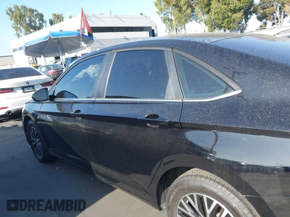 2020 Volkswagen Jetta S with VIN 3VWC57BU2LM098812, listed as a IAAI auction lot 42495022 with 97,098 mi miles and . Bid and sale history available at DreamBid. Image 14.