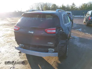2015 Jeep Cherokee Latitude z VIN 1C4PJLCB9FW525798, wystawiony jako IAAI lot #41360120 z przebiegiem 130 219 mil mil oraz . Historia ofert i sprzedaży dostępna na DreamBid. Obrazek 4.