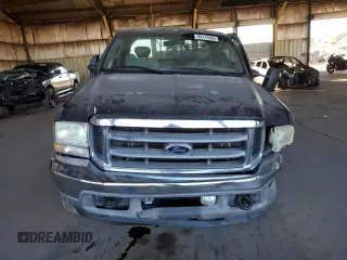 2003 Ford Super Duty F-250 XL with VIN 1FTNX21P33ED65126, listed as a Copart auction lot 88113565 with 177,544 mi miles and Salvage Title. Bid and sale history available at carsss.com. Image 5.