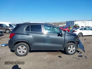 2017 Chevrolet Trax LT with VIN KL7CJPSB6HB253418, listed as a IAAI auction lot 41881440 with 114,104 mi miles. Bid and sale history available at carsss.com. Image 13.