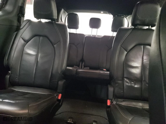 2019 Chrysler Pacifica Touring L with VIN 2C4RC1BG6KR532327, listed as a Copart auction lot 44431095 with 86,936 mi miles and Salvage Title. Bid and sale history available at carsss.com. Image 10.