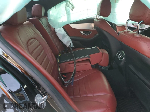 2021 Mercedes-Benz C 43 AMG z VIN W1KWF6EB7MR635522, wystawiony jako Copart lot #44159474 z przebiegiem Nie podano mil oraz . Historia ofert i sprzedaży dostępna na DreamBid. Obrazek 10.