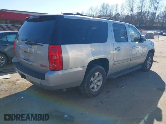 2011 GMC Yukon XL SLT z VIN 1GKS1KE05BR386637, wystawiony jako IAAI lot #41648997 z przebiegiem 162 262 mil mil oraz . Historia ofert i sprzedaży dostępna na DreamBid. Obrazek 4.