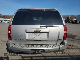 2011 Chevrolet Suburban z VIN 1GNSKHE39BR266160, wystawiony jako Copart lot #46368555 z przebiegiem 230 458 mil mil oraz Czysty tytuł • Clean title. Historia ofert i sprzedaży dostępna na DreamBid. Obrazek 6.