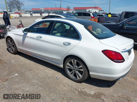 2019 Mercedes-Benz C 300 with VIN 55SWF8DB8KU310676, listed as a IAAI auction lot 41932900 with 37,800 mi miles and . Bid and sale history available at DreamBid. Image 3.