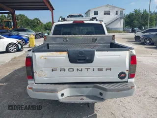 2001 Nissan Frontier SE z VIN 1N6ED27T61C324671, wystawiony jako IAAI lot #42403537 z przebiegiem 190 638 mil mil oraz . Historia ofert i sprzedaży dostępna na DreamBid. Obrazek 15.