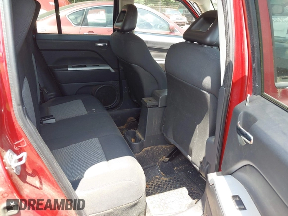 2008 Jeep Patriot Sport with VIN 1J8FT28W28D593587, listed as a IAAI auction lot 42563483 with 340,431 mi miles and . Bid and sale history available at DreamBid. Image 8.