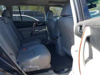 2012 Toyota Highlander Limited with VIN 5TDYK3EH0CS083539, listed as a IAAI auction lot 41640043 with 91,748 mi miles. Bid and sale history available at carsss.com. Image 8.