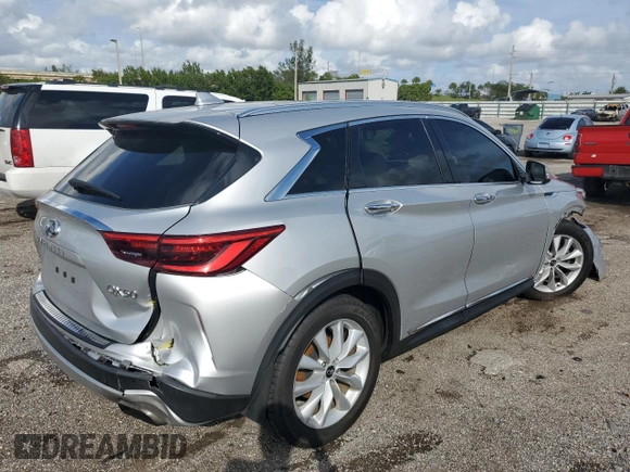 2019 Infiniti QX50 LUXE with VIN 3PCAJ5M15KF108197, listed as a Copart auction lot 68457122 with 31,942 mi miles. Bid and sale history available at carsss.com. Image 3.