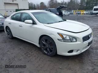 2014 Nissan Maxima S z VIN 1N4AA5AP4EC484583, wystawiony jako IAAI lot #41972065 z przebiegiem 173 332 mil mil oraz . Historia ofert i sprzedaży dostępna na DreamBid. Obrazek 1.