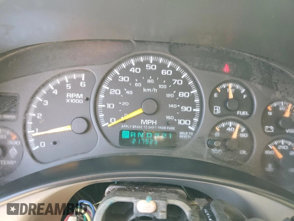 2001 GMC Yukon XL SLT with VIN 3GKGK26G91G232283, listed as a Copart auction lot 67481154 with 217,923 mi miles and Salvage Title. Bid and sale history available at carsss.com. Image 9.