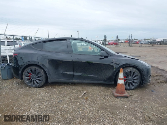 2021 Tesla Model Y Performance with VIN 5YJYGDEF9MF273884, listed as a IAAI auction lot 41781944 with Not Provided miles and . Bid and sale history available at DreamBid. Image 13.