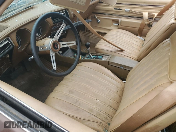 1977 Oldsmobile Cutlass z VIN 3J57R7M186772, wystawiony jako Copart lot #70648914 z przebiegiem 43 326 mil mil oraz Szkoda całkowita • Salvage title. Historia ofert i sprzedaży dostępna na DreamBid. Obrazek 7.